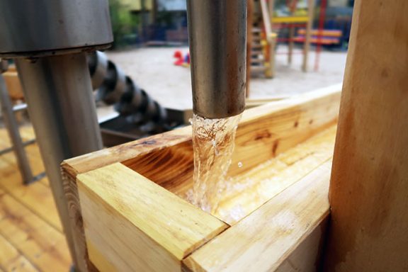 Wasserspielplatz aus Robinie