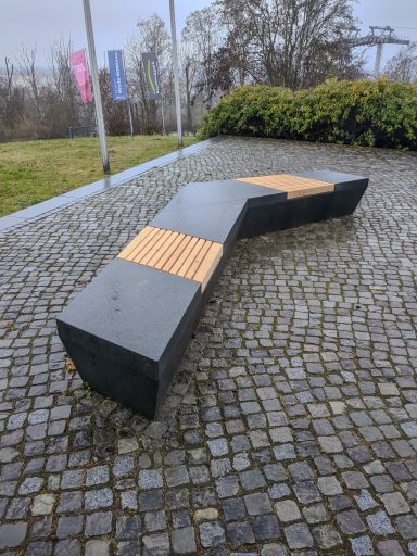 Erneuerung Sitzbänke aus Lärche